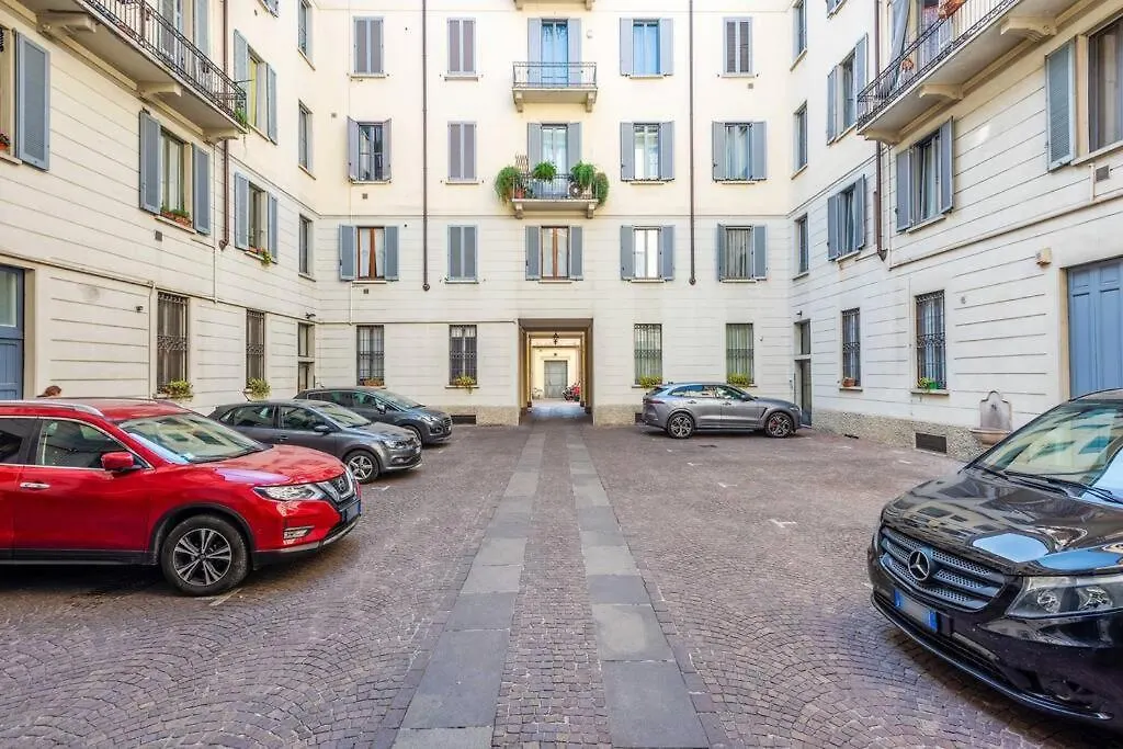 Easylife - Elegant Apartment In Pta Venezia Milan Italy
