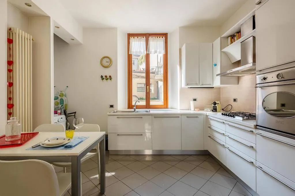 Easylife - Elegant Apartment In Pta Venezia Milan Italy