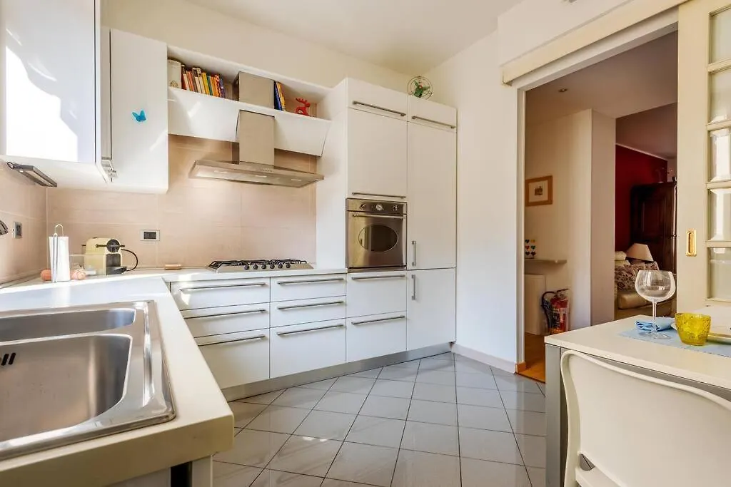 Easylife - Elegant Apartment In Pta Venezia Milan 0*,  Italy